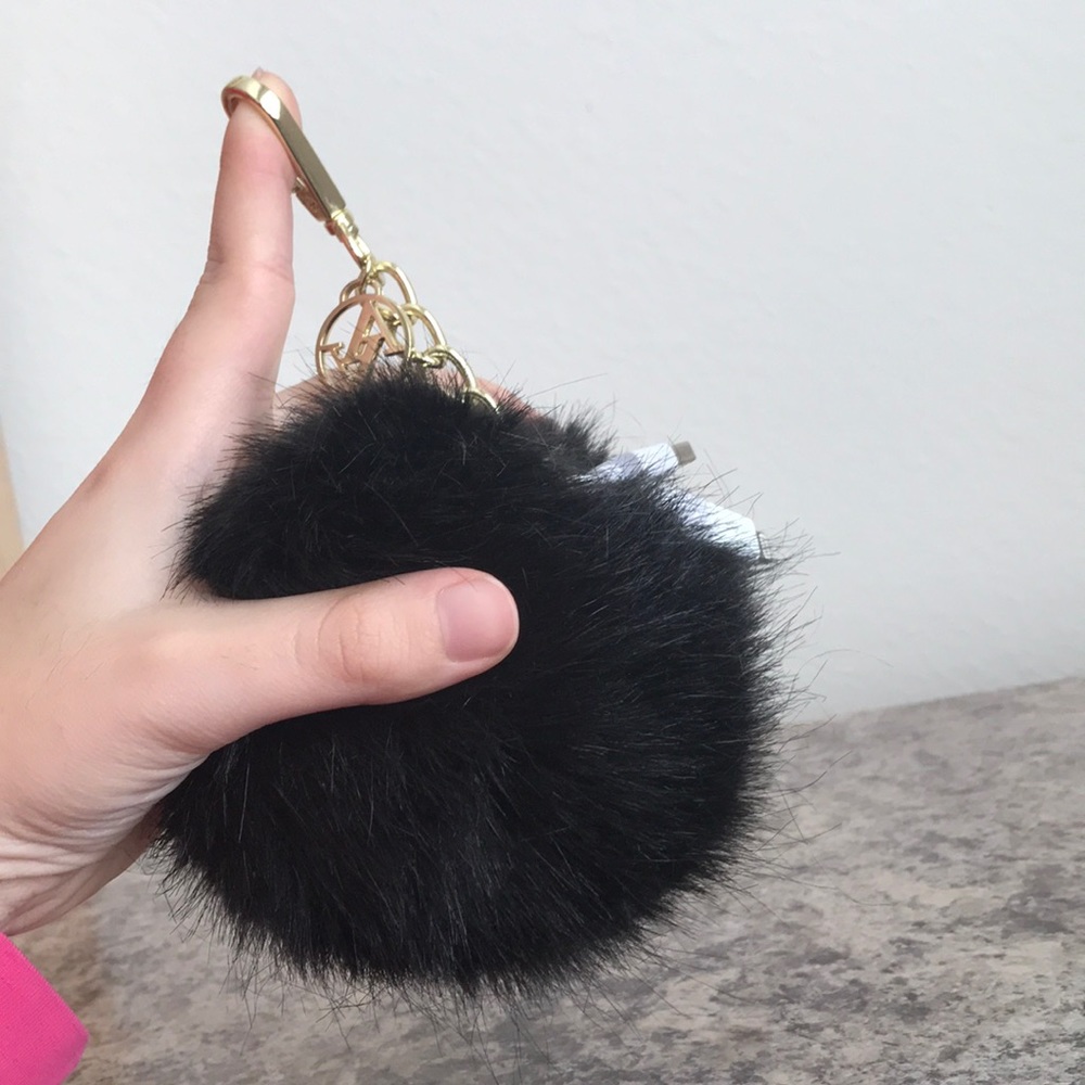 Adrienne Vittadini Bag Charm Power Bank